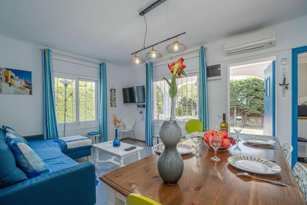 Villa Mb1-House With Big Garden ,Swimming-Pool, & Barbacue In Roses Extérieur photo