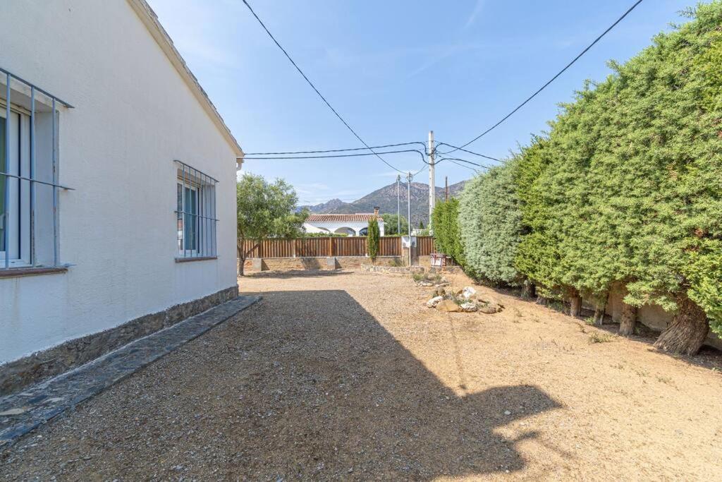 Villa Mb1-House With Big Garden ,Swimming-Pool, & Barbacue In Roses Extérieur photo